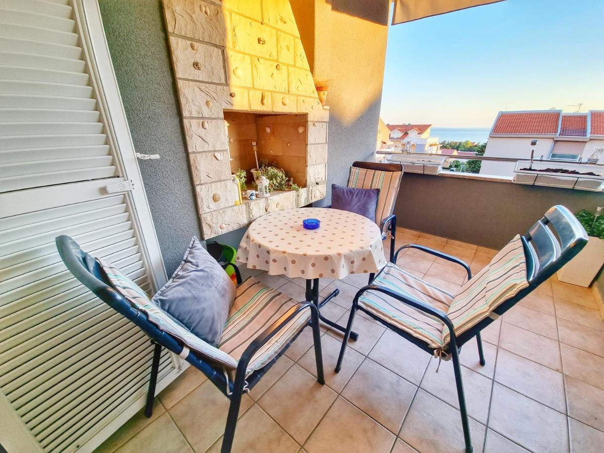 Deluxe Novalja Apartment Exterior photo